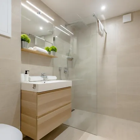 Admiral Luxury Studio Apartman By Bltn * 시오포크