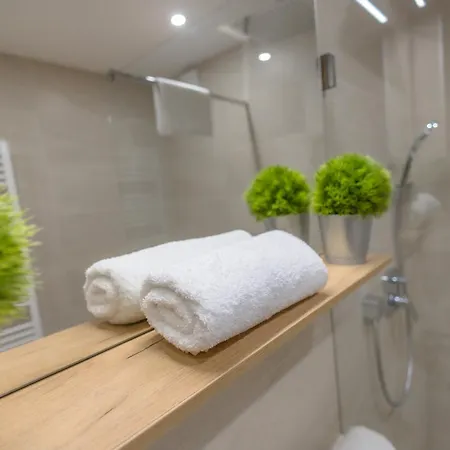 아파트 Admiral Luxury Studio Apartman By Bltn